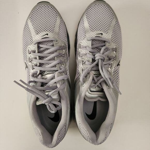 Athletic_Shoes